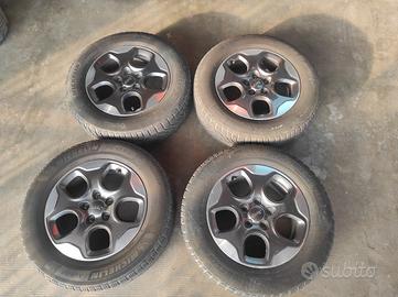 Treno gomme Jeep Renegade 