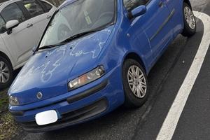 Fiat Punto 1.2 16v 80 cavalli PERNEOPATENTATI