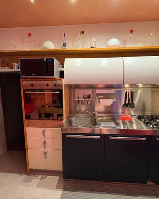 CUCINA LINEARE SARILA CON ELETTRODOMESTICI