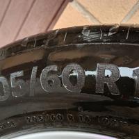 4 gomme estive 205/60/16 dot 23 Perfette