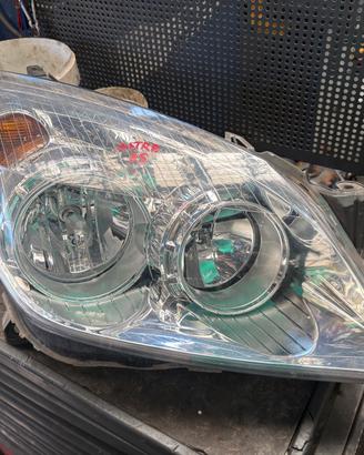 FARO ANTERIORE DESTRO OPEL ASTRA ANNO:2007