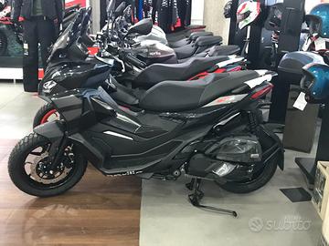 Aprilia SR GT 125 abs