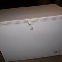 Congelatore a pozzetto 250litri Indesit