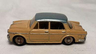 Dinky toys 1/43 grande vue Fiat 1200