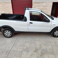 Fiat Strada 1.9 JTD PICK UP