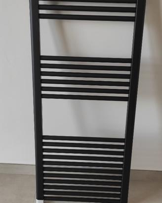 Termoarredo nero idraulico con kit valvole