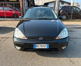 Ford Focus 1.8 TDDi cat 5p. Ghia