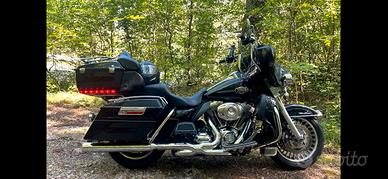 Harley Davidson road king 1584