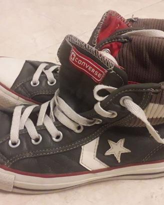 Converse originali in pelle color verde militare