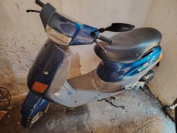 piaggio zip 
