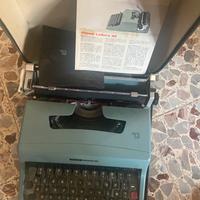 Macchina da scrivere Olivetti lettera 32