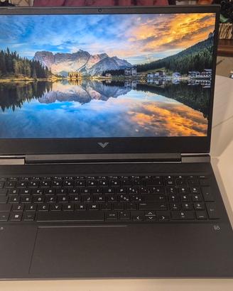 HP Victus 16 – i7 