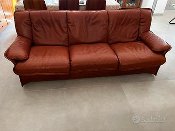 Set divano e due poltrone Estasis Milano