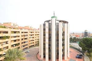 Monolocale arredato posto auto ascensore