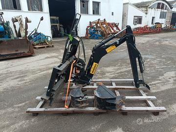 braccio per trattore agricolo o bobcat- CE