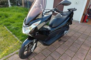 Honda PCX  125