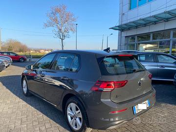 VOLKSWAGEN Golf 1.0 TSI EVO Life
