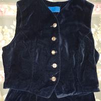 Completo gonna e gilet in velluto blu