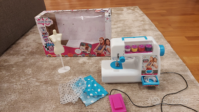 Macchina da cucire di Maggie e Bianca