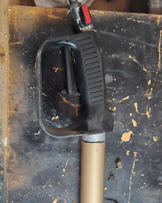 Asta e abbacchaitore 