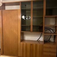 Mobile parete attrezzata con letto a scomparsa