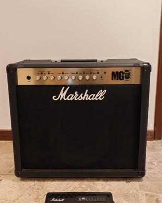 Amplificatore Marshall MG100FX con footswitch
