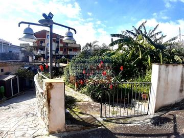 Semi/Indipendente - Giardini-Naxos