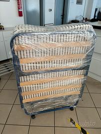 Letto pieghevole Ikea  con materasso brandina