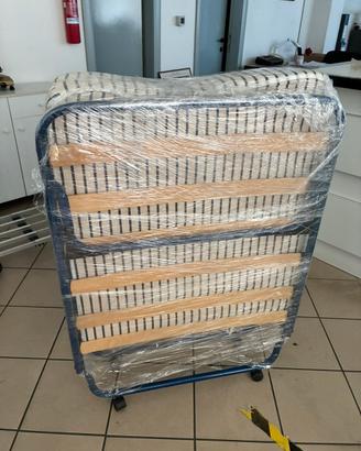 Letto pieghevole Ikea  con materasso brandina
