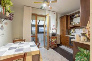 Appartamento di 140 m² con 5 locali e box auto a P
