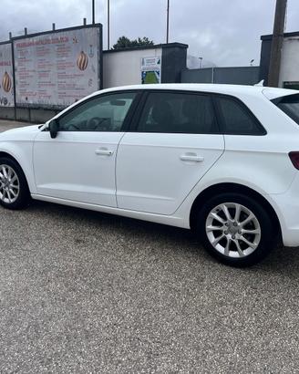 Audi A3 SPB 1.6 TDI Business