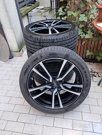 cerchi R19 sportivi e pneumatici estivi