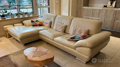 Divano marca Calia in vera pelle