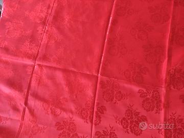 tovaglia rossa 