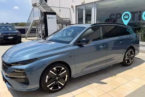 Peugeot 308 Plug-in Hybrid 195 e-DCS7 SW GT