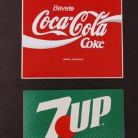 lotto 2 adesivi 7up Coca Cola vintage bibita Coke