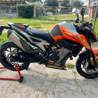 Ktm duke 790