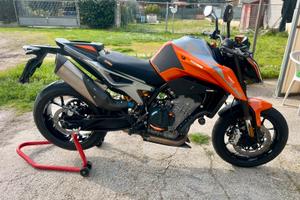 Ktm duke 790