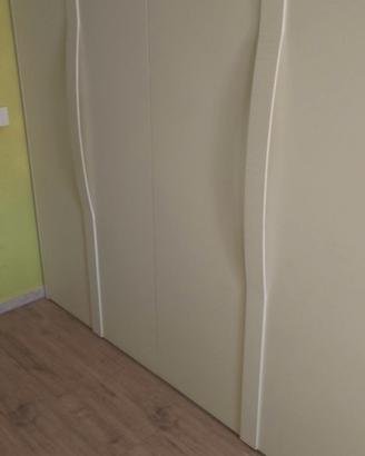 Armadio caccaro come nuovo