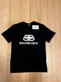 maglietta balenciaga