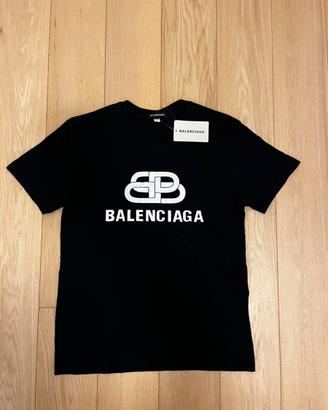 maglietta balenciaga