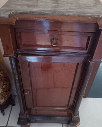 Mobiletto comodino stile impero