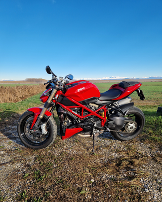 Ducati Streetfighter 848- (ducati quick shift)