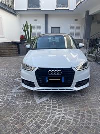 Vendo Audi A1 14490