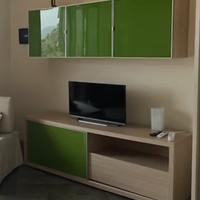 mobile tv soggiorno con pensile abinato