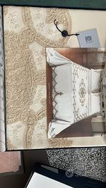 Pizzo Cantù, tovaglie, lenuzola, asciugamani etc