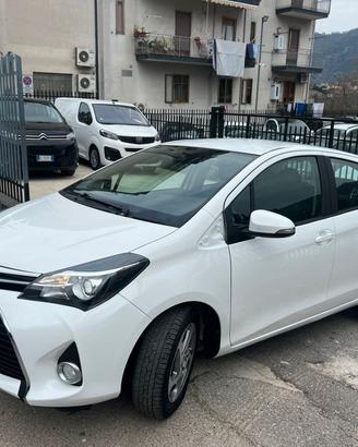 Toyota Yaris 1.5 Hybrid 5 porte Active