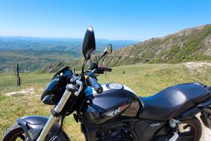 Keeway RKV 125 del 2020 con solo 11.000 km