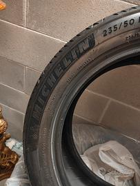 N4   Gomme  MICHELIN