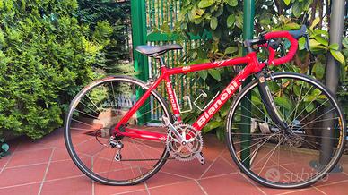 bici Bianchi ML3 di colore rossa usata pochissimo,
